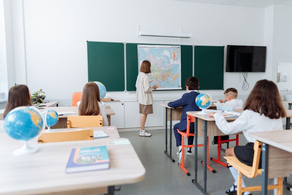 Lernende Person im Gespräch